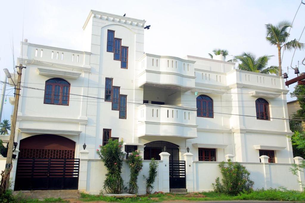 Mp Villa - Lovely Furnished Appartment Pondicherry Eksteriør bilde